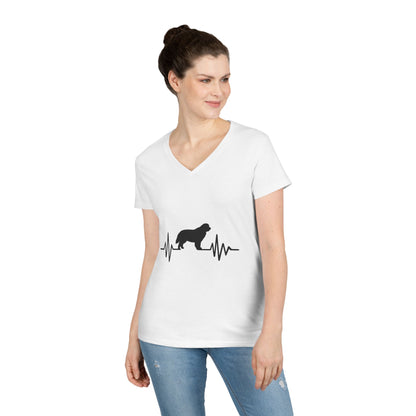My Heart Beats For Newfies Women's V-Neck Tee